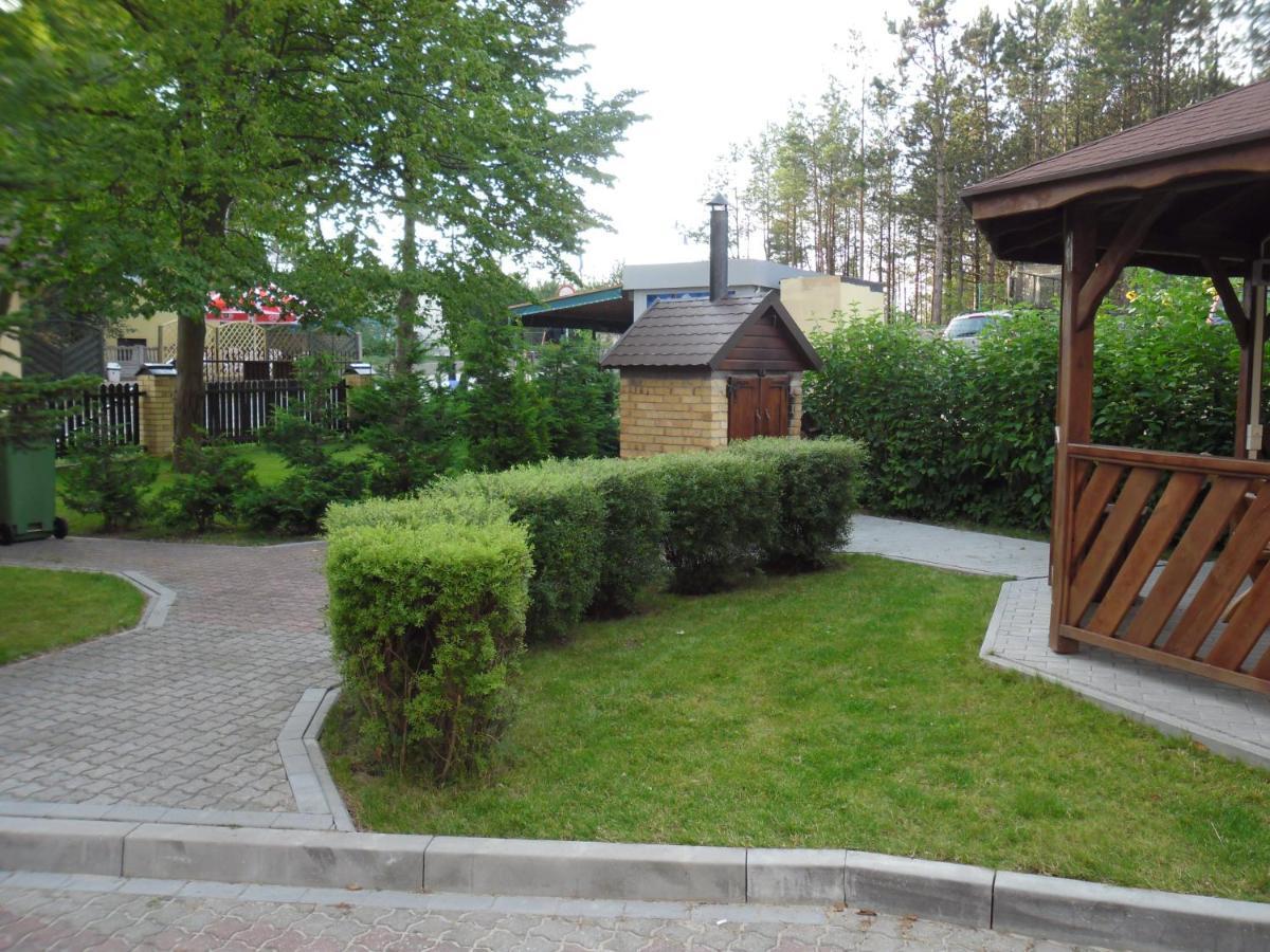 Lesny Dwor Aparthotel Mielno  Kültér fotó