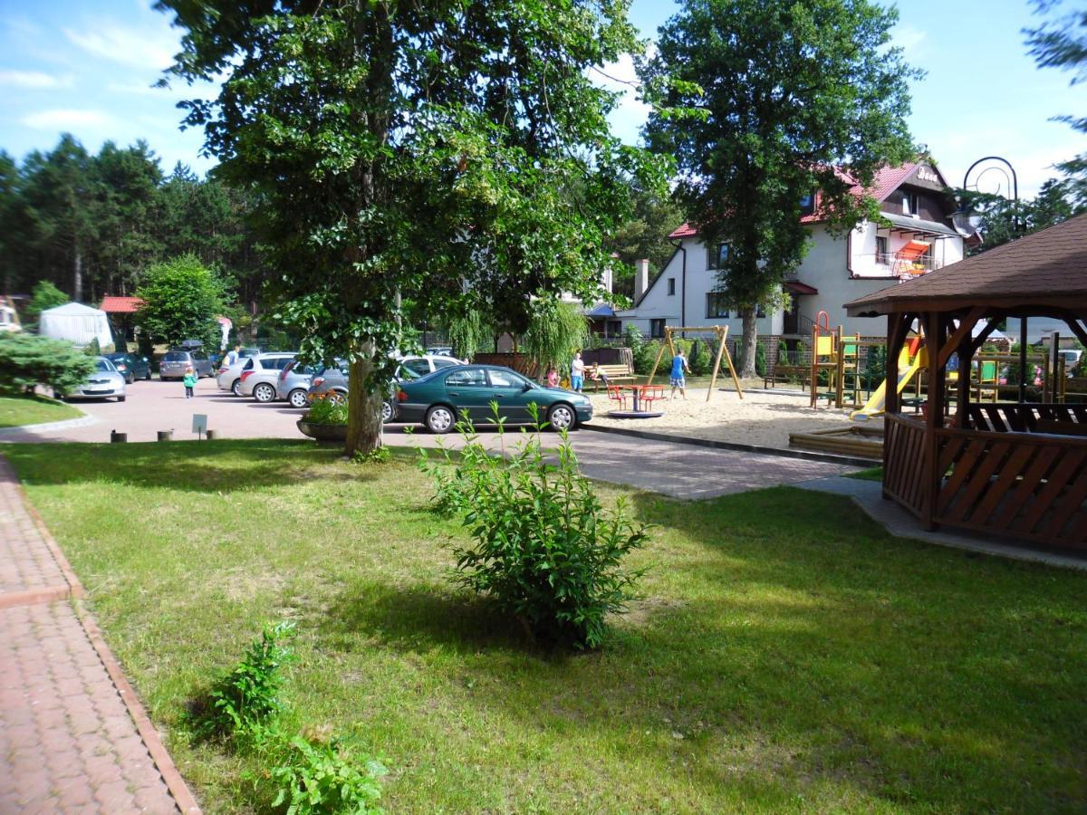 Lesny Dwor Aparthotel Mielno  Kültér fotó