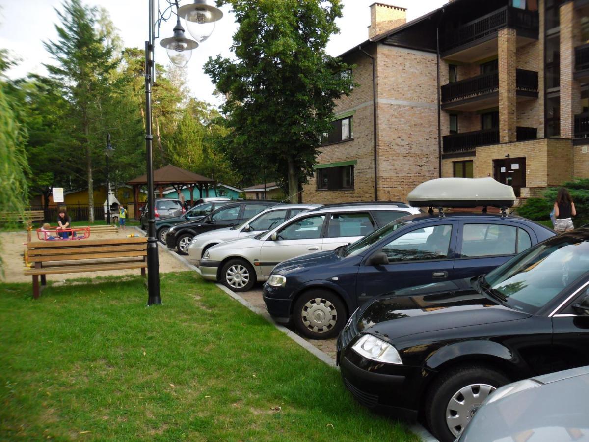 Lesny Dwor Aparthotel Mielno  Kültér fotó